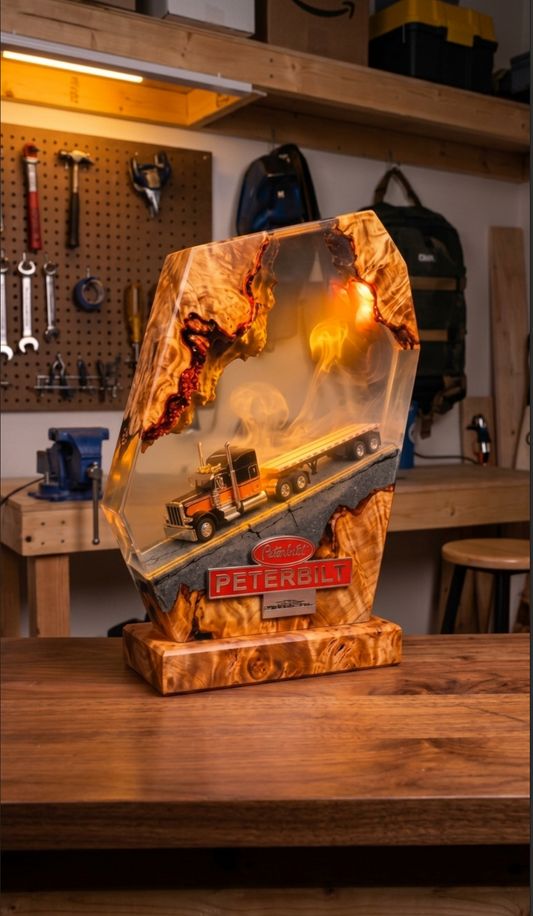Peterbilt (PRE-ORDER)